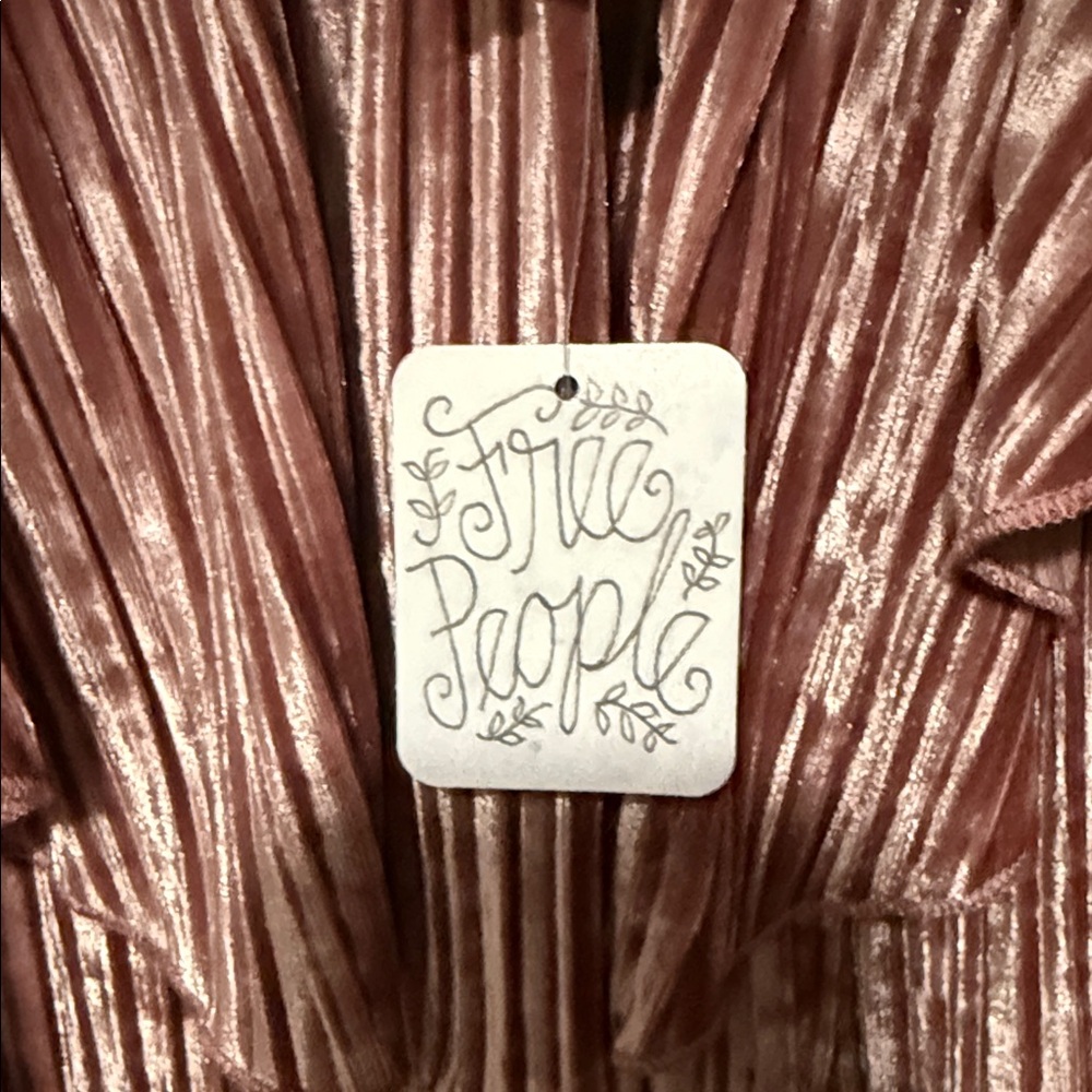 🌸 Free People Off-the-Shoulder Velvet Mini Dress Size S |Mauve | NWT - Picture 2 of 10